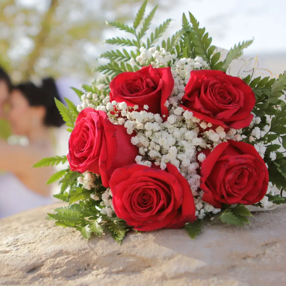 Почему стоит заказать цветы у нас